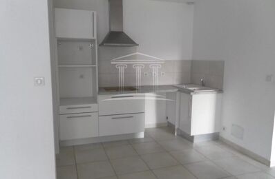 location appartement 580 € CC /mois à proximité de Carpentras (84200)