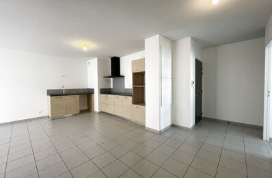location appartement 750 € CC /mois à proximité de Olemps (12510)