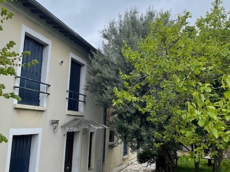 Maison de ville 7 pièces avec garage et terrasse — photo 1