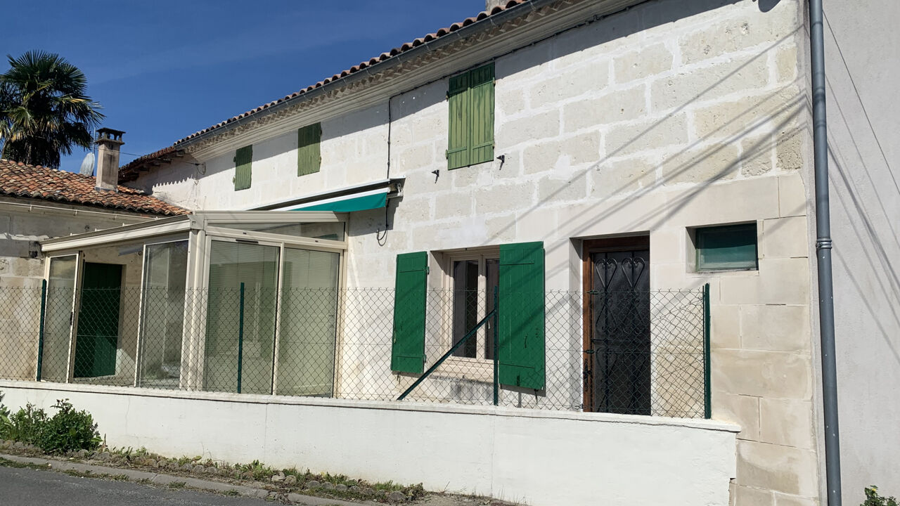 maison 4 pièces 80 m2 à vendre à Saintes (17100)