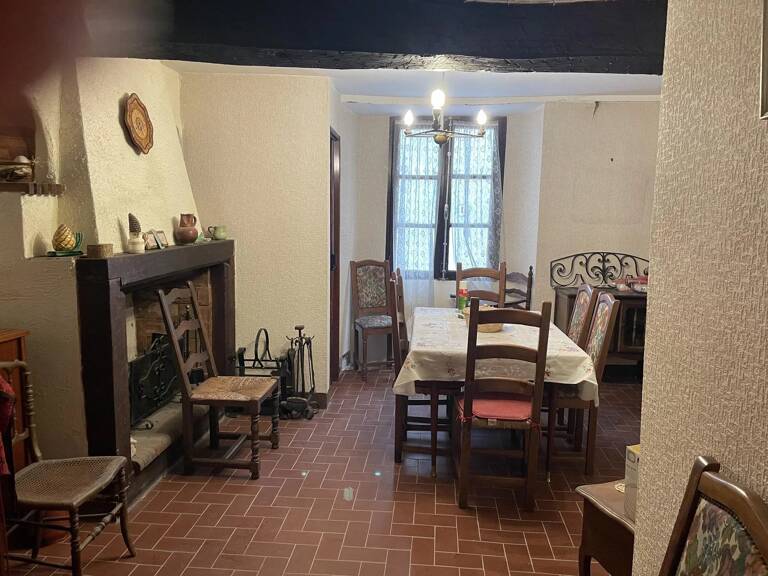 EXCLUSIVITÉ - ENTRECASTEAUX - MAISON DE VILLAGE DE 126 M² — photo 1