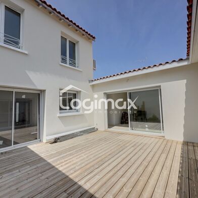 Maison 4 pièces 136 m²