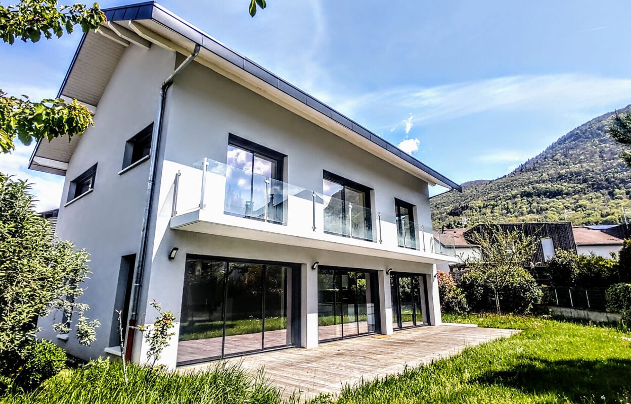 maison 5 pièces 165 m2 à vendre à Annecy-le-Vieux (74940)