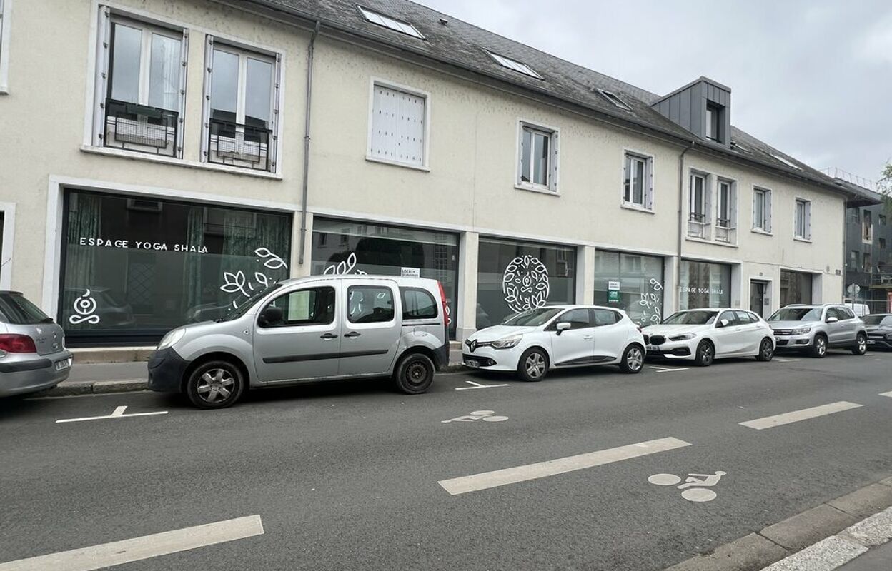 bureau  pièces 200 m2 à louer à Tours (37000)