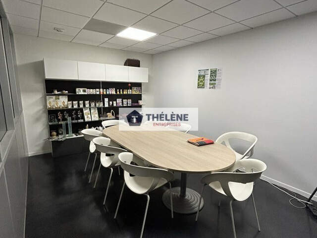 BUREAUX à LOUER — photo du bien