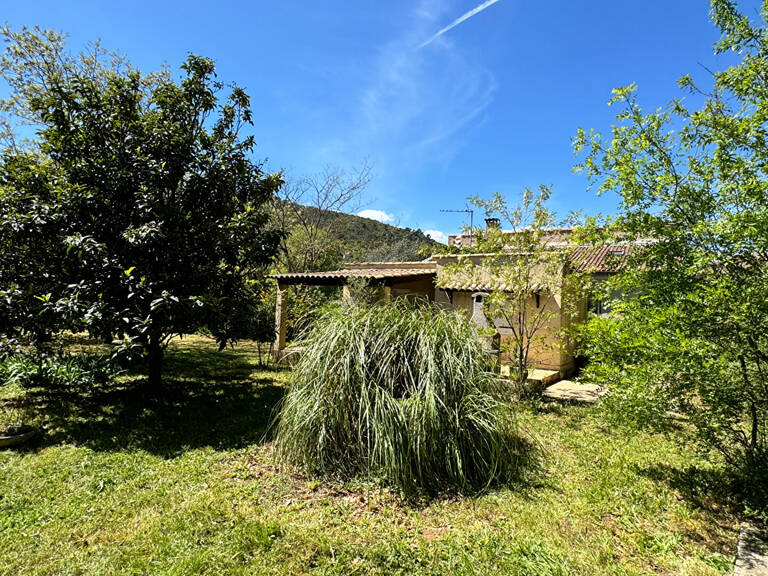 Cabanon avec terrain constructible La Roquebrussanne — photo 1