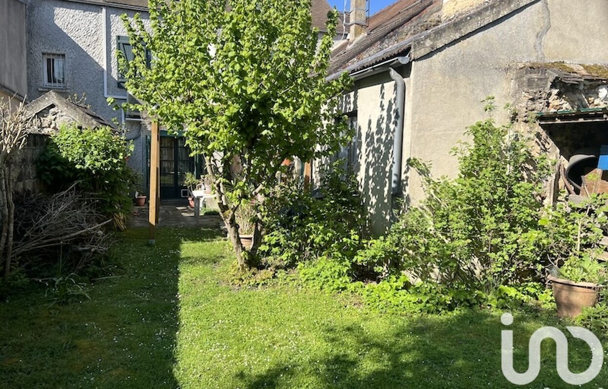 maison 5 pièces 102 m2 à vendre à Le Châtelet-en-Brie (77820)