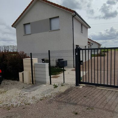 Maison 4 pièces 94 m²