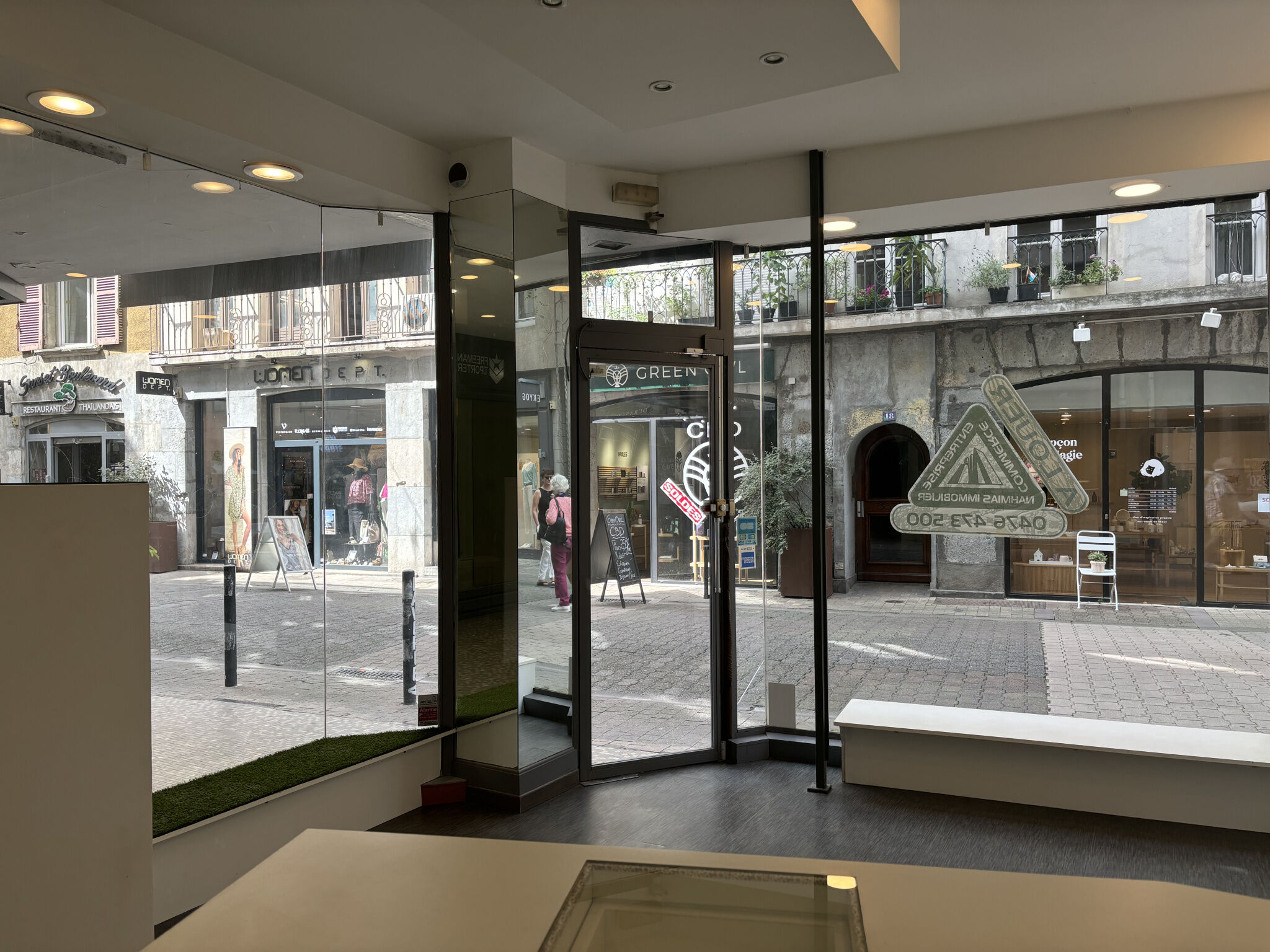 Local commercial  à louer Grenoble 38000