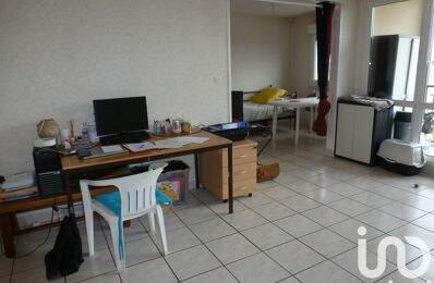 vente appartement 98 000 € à proximité de Saint-Julien-les-Villas (10800)