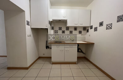 location appartement 450 € CC /mois à proximité de Carnoules (83660)