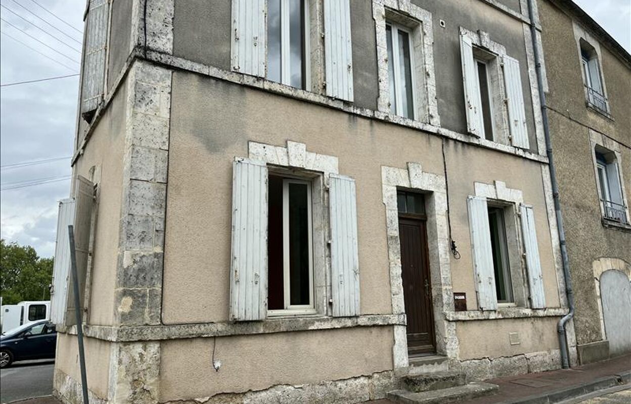 maison 5 pièces 82 m2 à vendre à Gond-Pontouvre (16160)