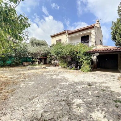 Maison 4 pièces 2300 €