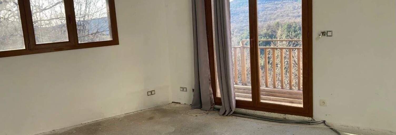 Maison 4 Pièces  m² à vendre à Coursegoules (06140)