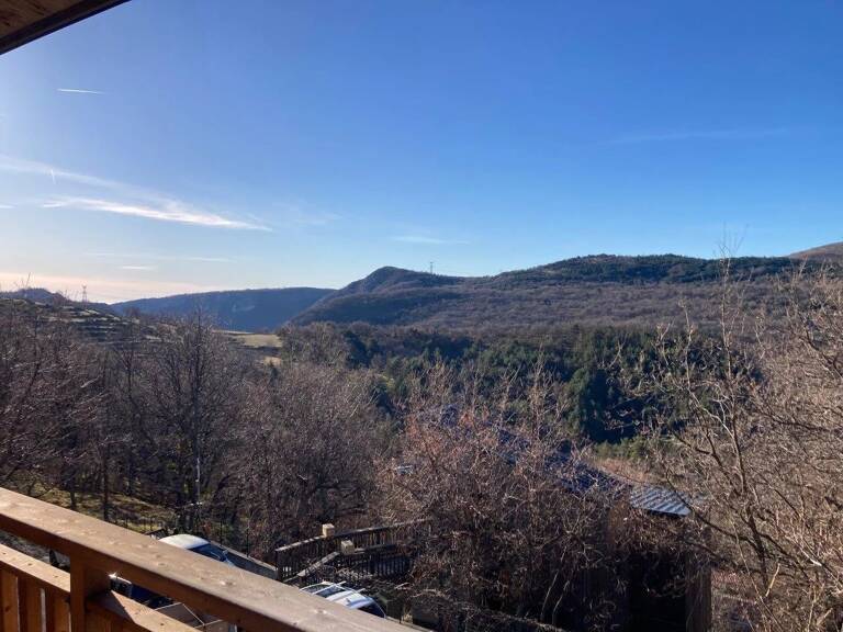 Maison individuelle à terminer avec vue sur les montagnes — photo 1