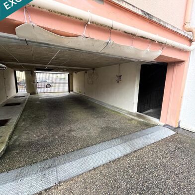 Garage  10000 €