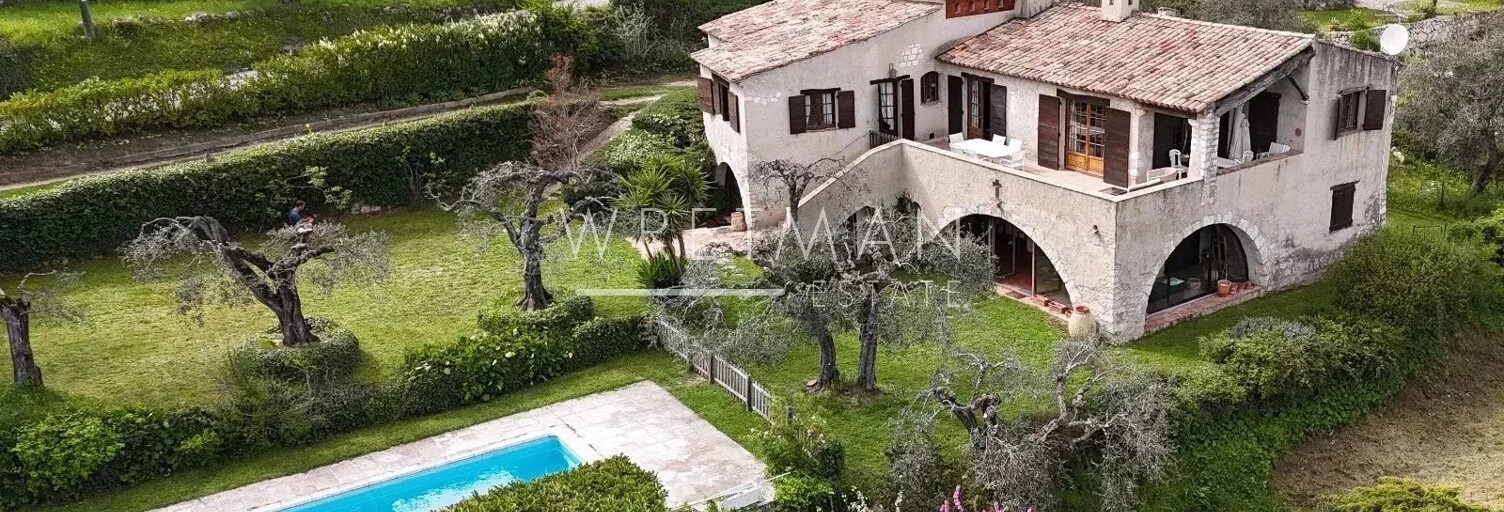 Maison 7 Pièces 240 m² à vendre à Le Broc (06510)