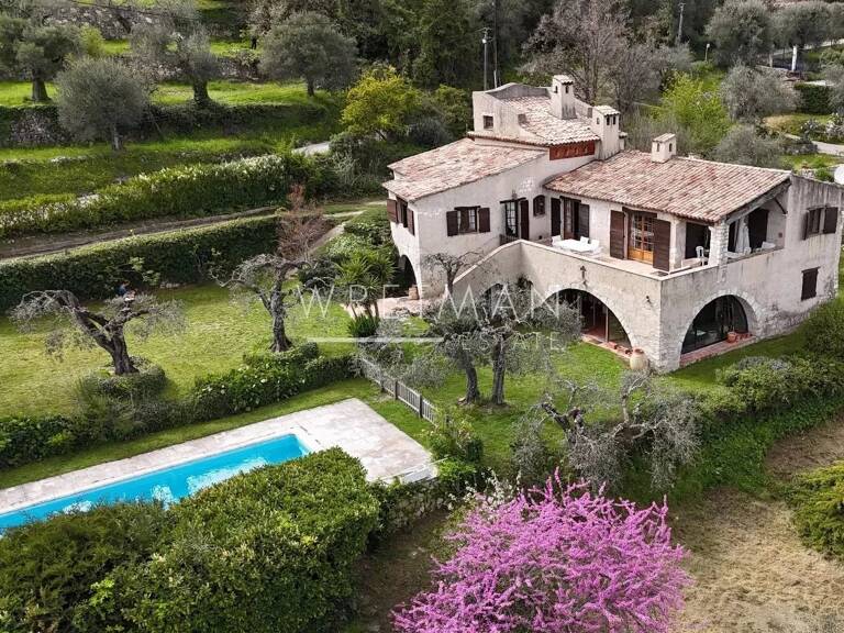 Mas provençal avec belle vue - Le Broc — photo 1