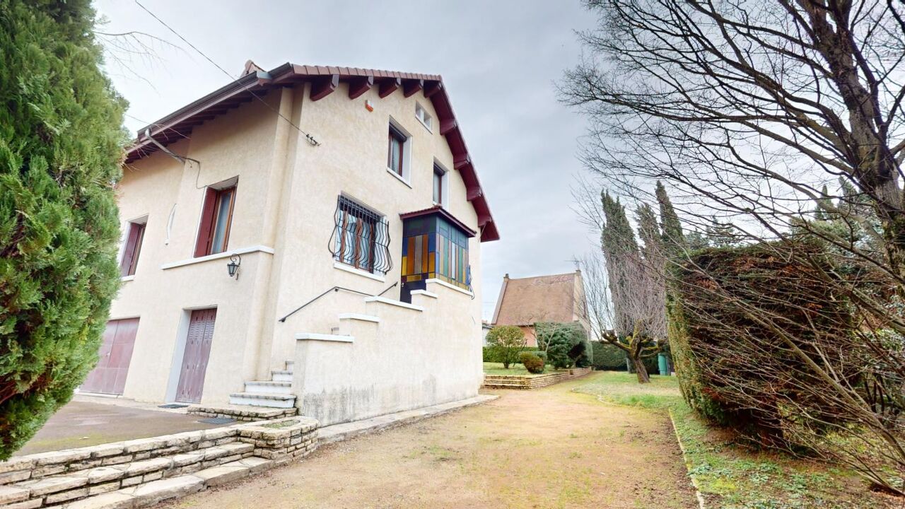 maison 4 pièces 118 m2 à vendre à Bron (69500)