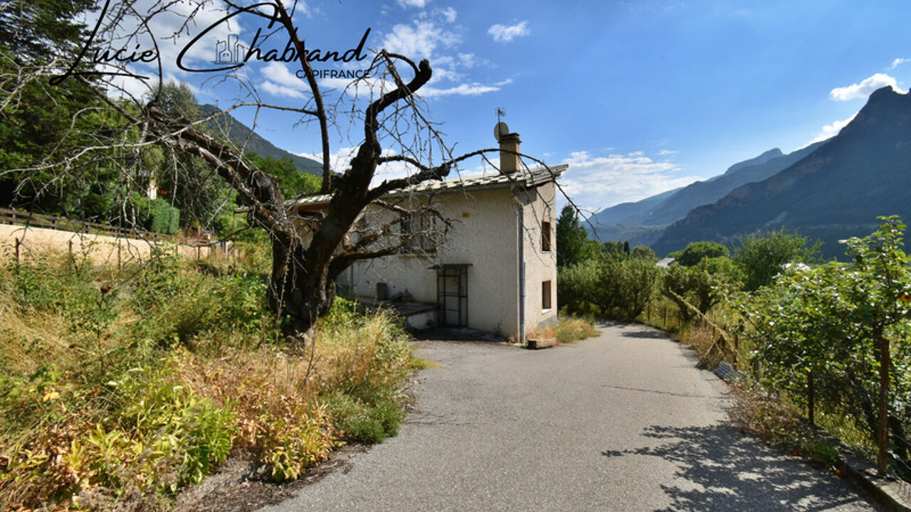 maison 7 pièces 122 m2 à vendre à La Roche-de-Rame (05310)