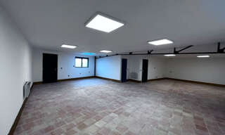 Commerce  125 m² à louer à Saintes (17100)