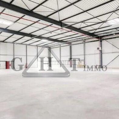 Local industriel 490 m²