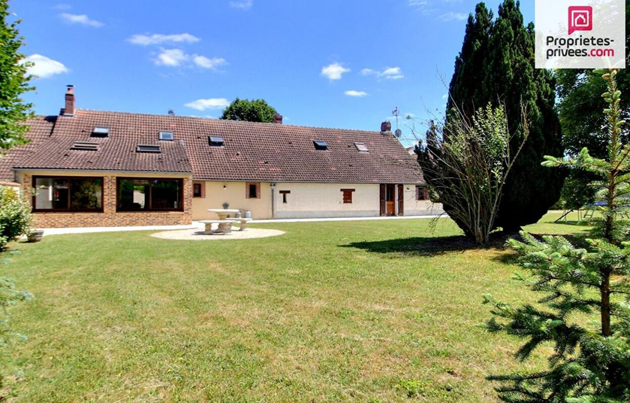 maison 12 pièces 370 m2 à vendre à Montargis (45200)