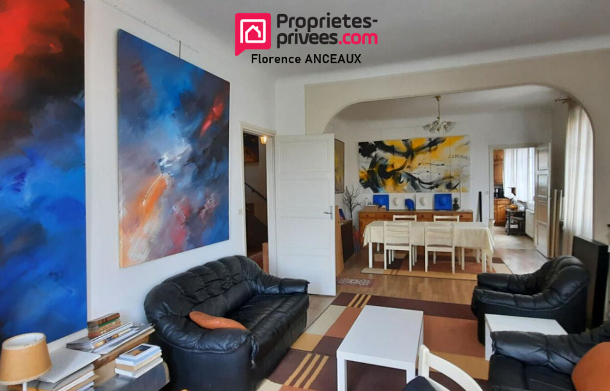 maison 8 pièces 219 m2 à vendre à Saint-Quentin (02100)