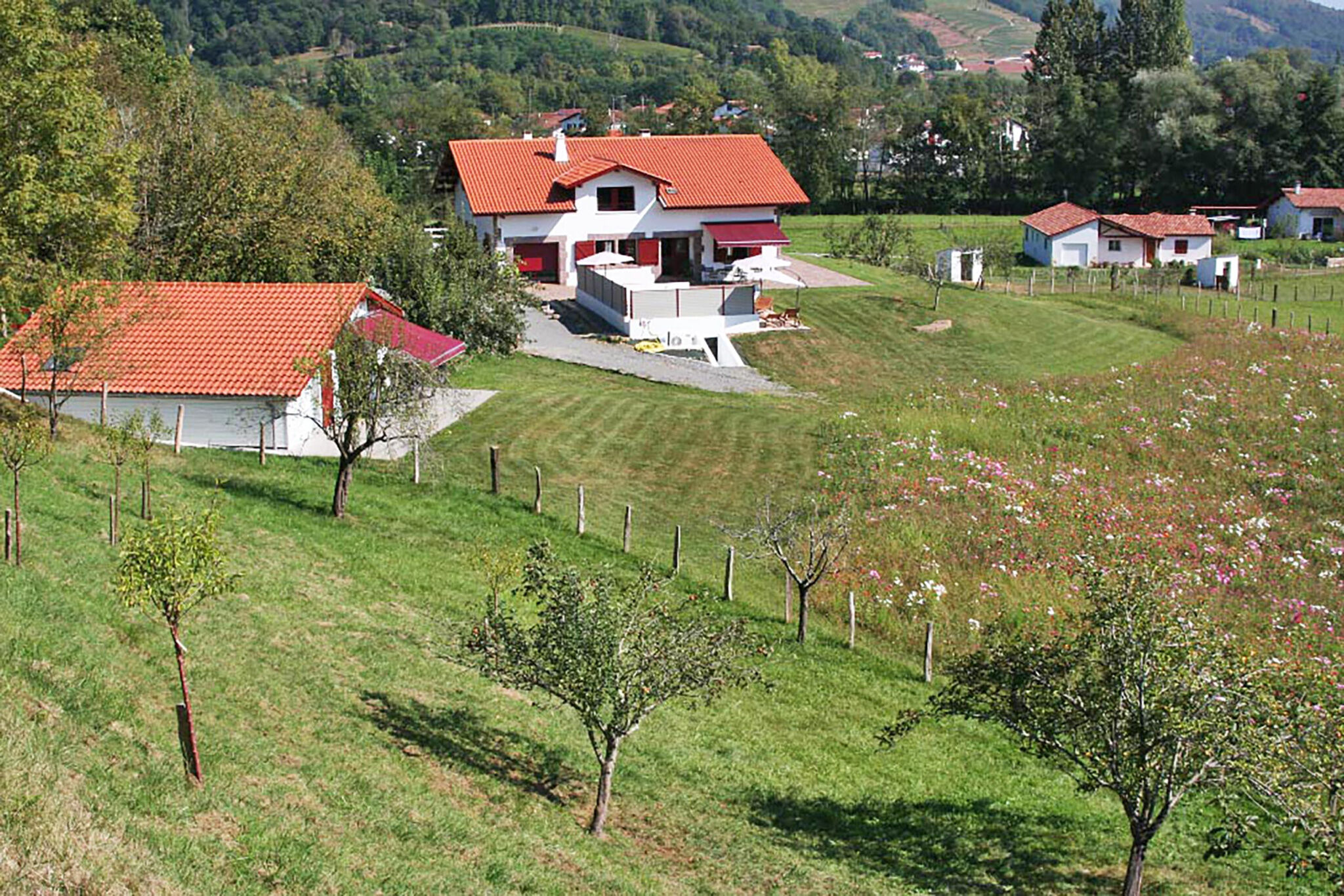 Propri&eacute;t&eacute;  T14 à vendre Saint-Jean-Pied-de-Port 64220