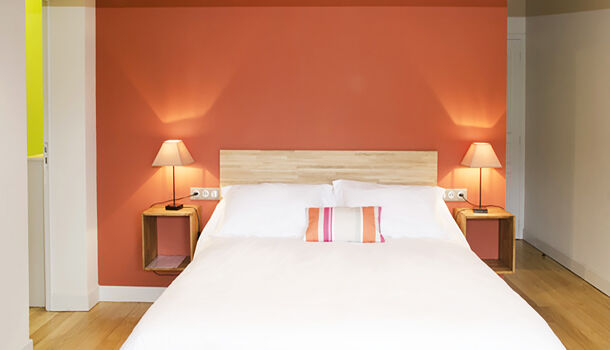 Propri&eacute;t&eacute; 14 pièces  à vendre Saint-Jean-Pied-de-Port 64220