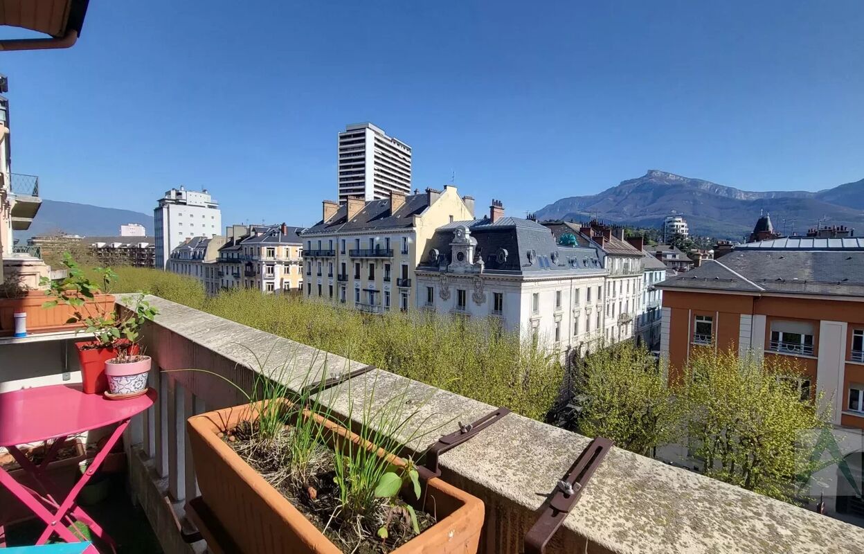 appartement 2 pièces 60 m2 à louer à Chambéry (73000)