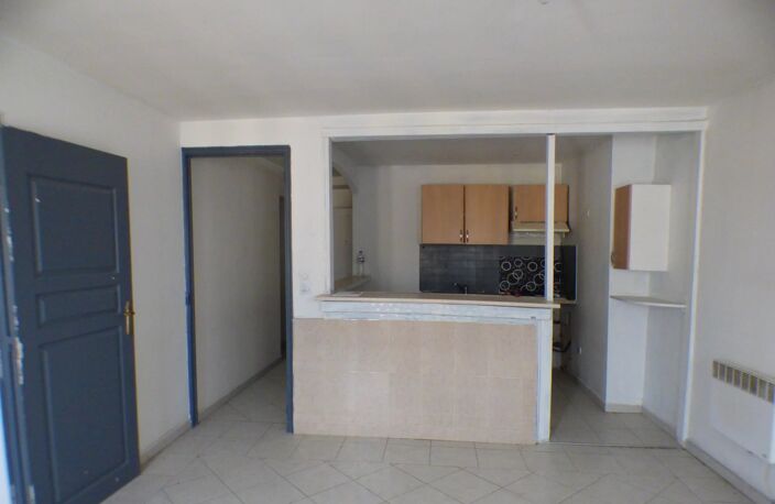 APPARTEMENT F3 DE 55,98 M2 - CŒUR DE VILLAGE — photo 3