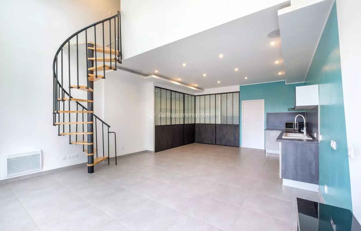 appartement 4 pièces 83 m2 à vendre à Mions (69780)