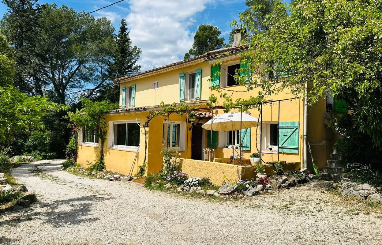 maison 10 pièces 195 m2 à vendre à Lorgues (83510)