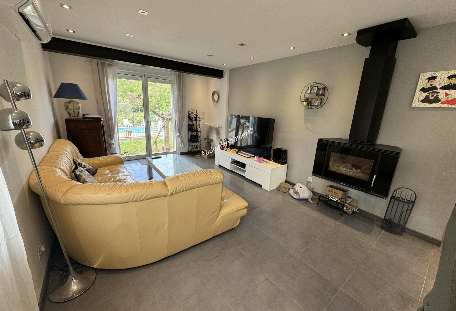 Maison avec grand jardin, garage et Piscine — photo 1