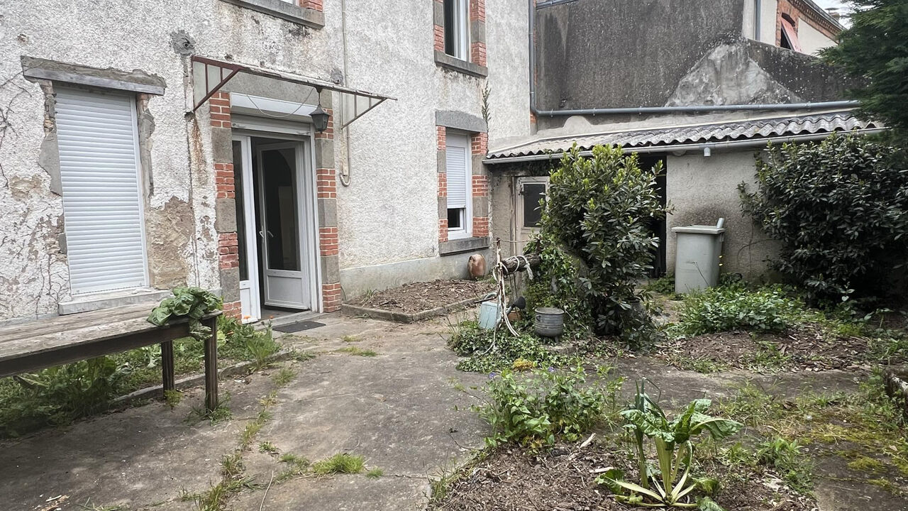 maison 5 pièces 181 m2 à vendre à Coulonges-Thouarsais (79330)