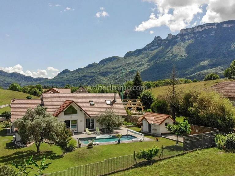 Maison contemporaine  - St Paul sur Yenne — photo 1