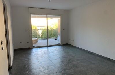 location appartement 880 € CC /mois à proximité de Castries (34160)