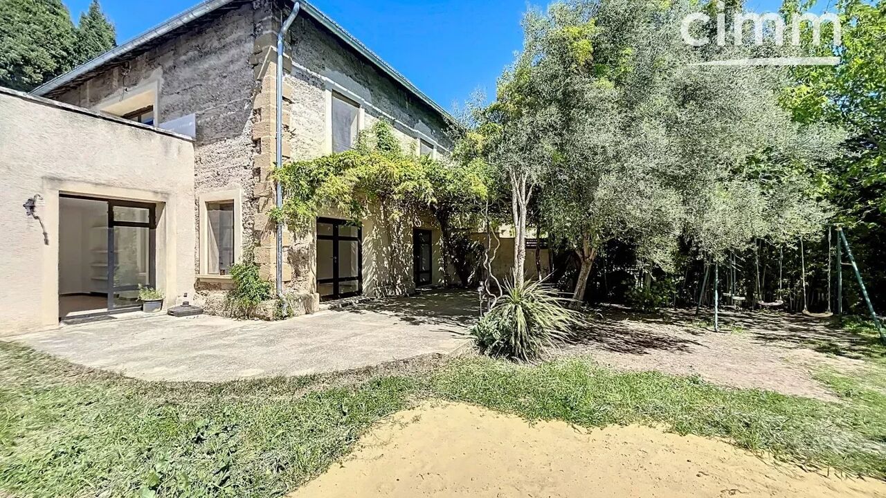 maison 7 pièces 180 m2 à vendre à Avignon (84000)