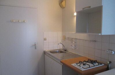 location appartement 500 € CC /mois à proximité de Sainte-Gemmes-sur-Loire (49130)