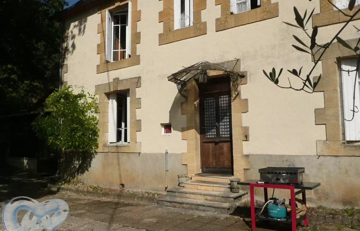 maison 6 pièces 130 m2 à vendre à Saint-Cyprien (24220)