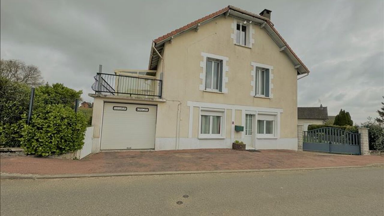 maison 6 pièces 114 m2 à vendre à Saint-Priest-les-Fougères (24450)