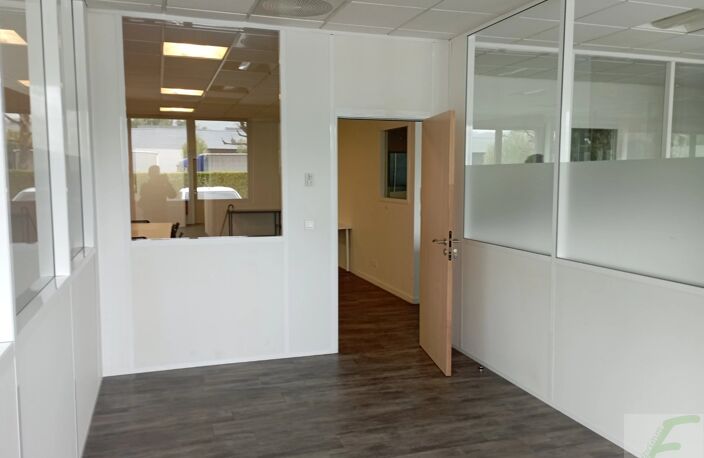 Bureau — photo 3