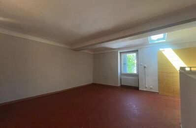 location appartement 735 € CC /mois à proximité de Le Puy-Sainte-Réparade (13610)