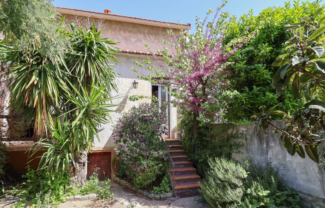 maison 5 pièces 103 m2 à vendre à Marseille 8 (13008)