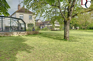 Propriété aux beaux volumes à proximité de Senlis avec appar — photo du bien
