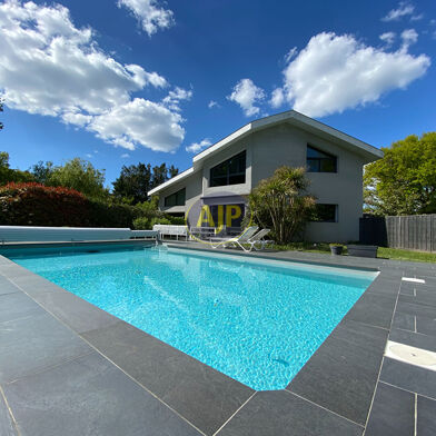 Maison 8 pièces 1150000 €