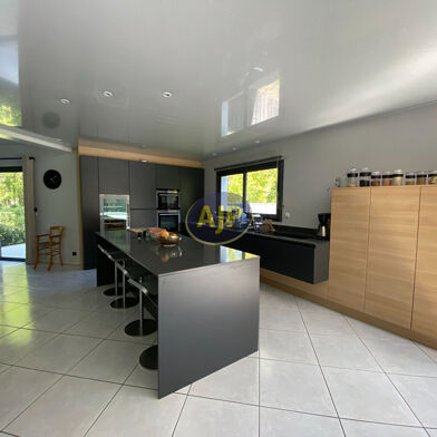 Maison 8 pièces 1150000 €