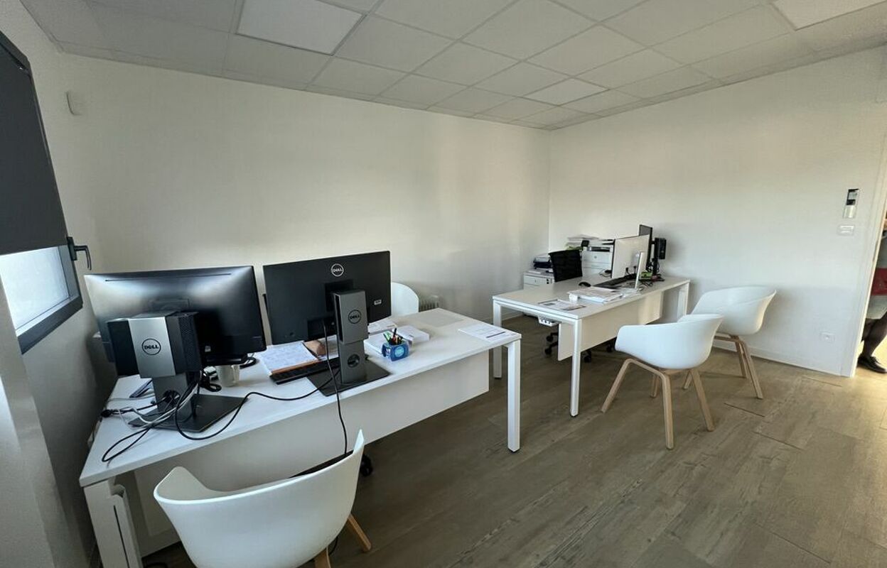 bureau  pièces 200 m2 à louer à Luynes (37230)