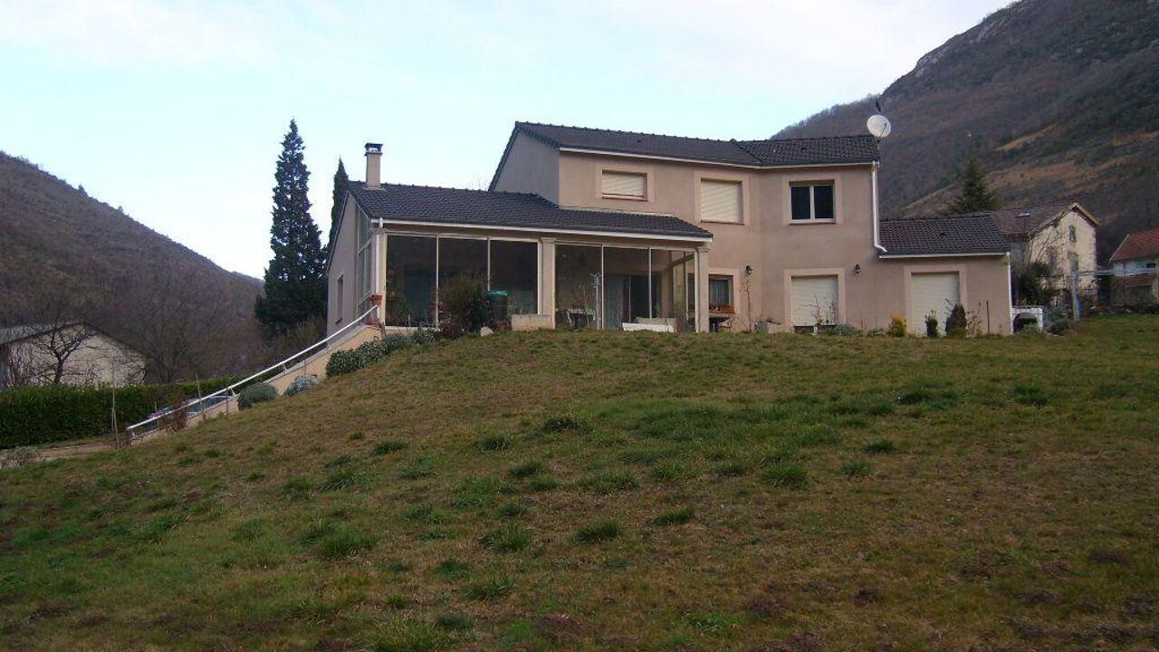 maison 8 pièces 216 m2 à vendre à Tarascon-sur-Ariège (09400)